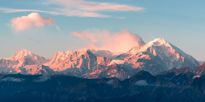 6000x4000 blue mountain and mist photo – Free Nature Image on Unsplash