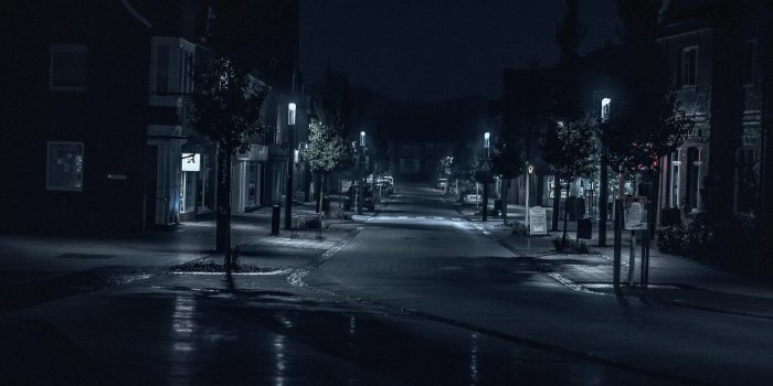 5184x2729 Road Street Night Outdoors Cityscape Evening 5k, HD Photography, 4k  Wallpapers, Images, Backgrounds, Photos and Pictures