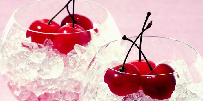 1920x1200 Ice and cherry | 131 Wallpapers