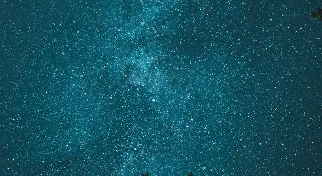 640x1385 Starry night iPhone 11 wallpaper – Cool Backgrounds