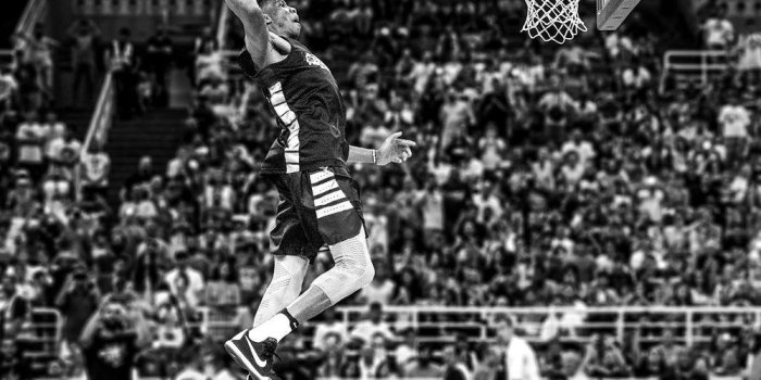 1000x1500 Giannis Antetokounmpo (B&W Photography) - Alexandros Maragos
