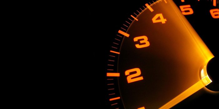 1600x1200 77+] Automotive Wallpapers on WallpaperSafari