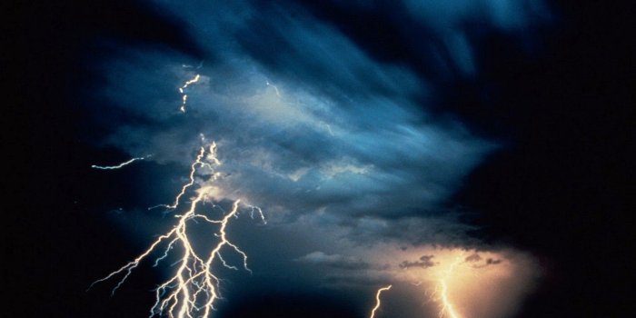 1600x1000 Best 44+ Thunder and Lightning Wallpaper on HipWallpaper | Thunder  Lightning Wallpaper, Dino Thunder Wallpaper and Teen Titans Thunder  Wallpaper