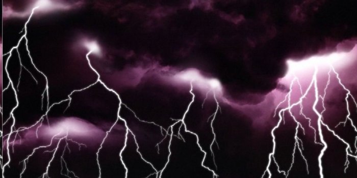 1089x871 48+] Thunder and Lightning Wallpaper on WallpaperSafari