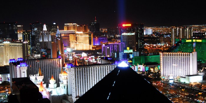 3840x2400 Las Vegas Lights At Night Wallpaper Widescreen Free Download 3840x2400 :  Wallpapers13.com