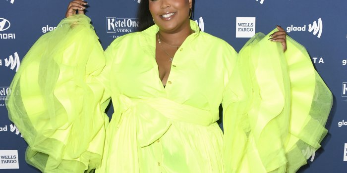 3477x3477 Lizzo Soulmate Wallpaperswallpapercave.com