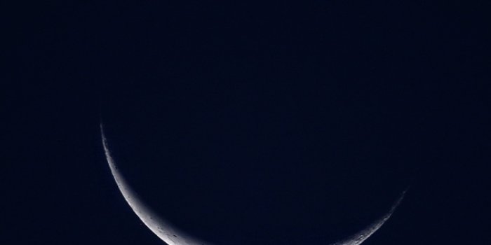 750x1334 750x1334 Crescent Moon Night Sky 5khdqwalls.com