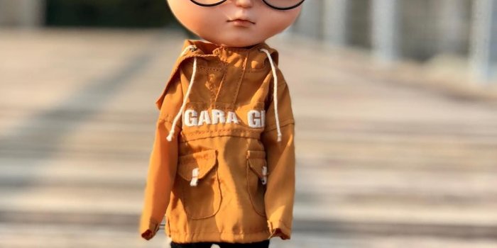 1080x1350 Η εικόνα ίσως περιέχει: ένα ή περισσότερα άτομα, άτομα στέκονται, παιδί και  υπαίθριες δραστηριότητε… | Cute cartoon boy, Cute cartoon pictures, Baby  cartoon drawing