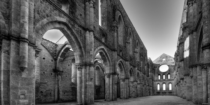 2560x1600 Old Building Wallpapers - Top Free Old Building Backgrounds -  WallpaperAccess