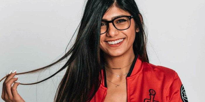 1600x900 Mia Khalifa Desktop HD Wallpapers