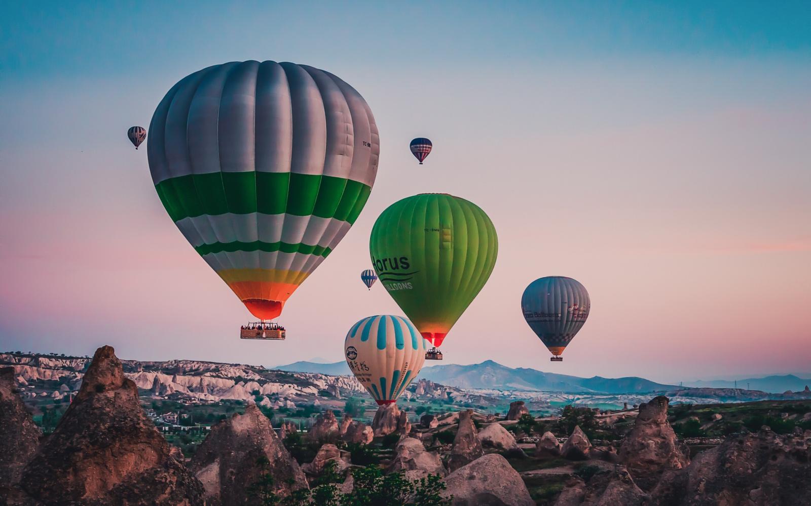 2560x1600 Download wallpapers Cappadocia, Fairy chimneys, rocks, balloon festival,  evening, sunset, balloons, Capadocia, Turkey for desktop with resolution  2560x1600. High Quality HD pictures wallpapers