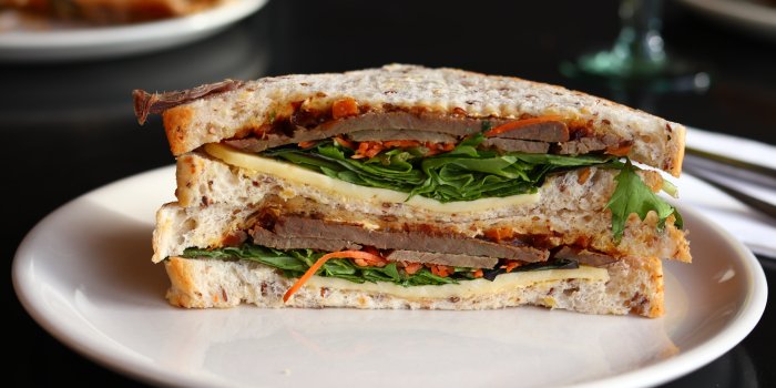6000x4000 Close-Up Photo of Vegetable Sandwich on Plate · Free Stock Photo