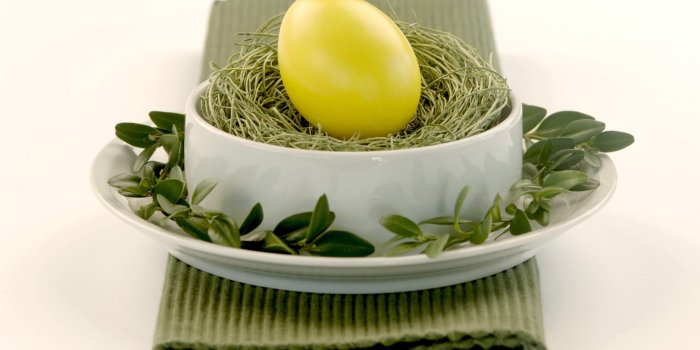 1920x1200 Yellow Easter egg wallpapers | Yellow Easter egg stock photos
