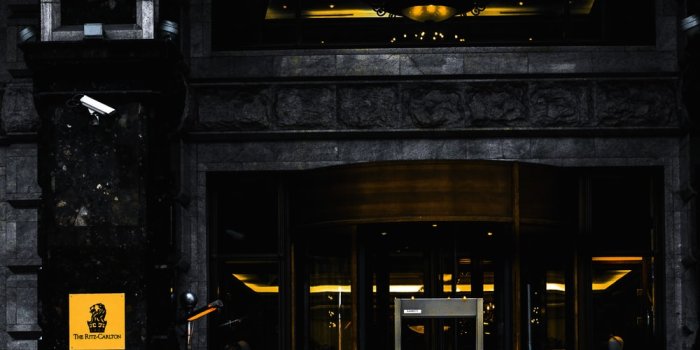 1000x1250 100+ Rich Pictures [HD] | Download Free Images on Unsplash