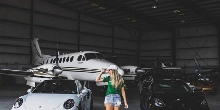 720x1280 Wealthy Wallpapers