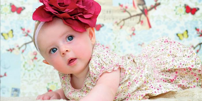 1600x1000 Blue Eye Cute Baby Girl Wallpaper - Novocom.top