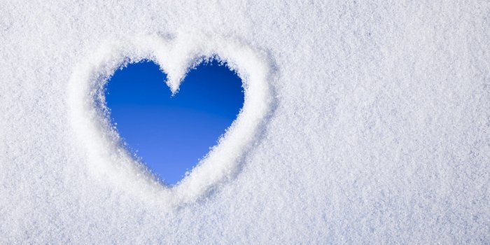 2560x1600 130+ Blue Hearts Background