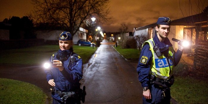 2048x1362 573342 2048x1362 police swedish police wallpaper | Mocah HD Wallpapers