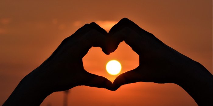 2560x1440 Heart Sun Wallpapers - 4k, HD Heart Sun Backgrounds on WallpaperBat