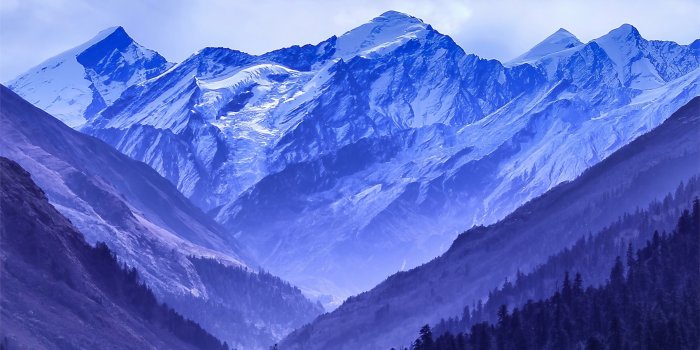 2732x2732 snowy blue mountains 4k iPad Pro Wallpapers Free Download