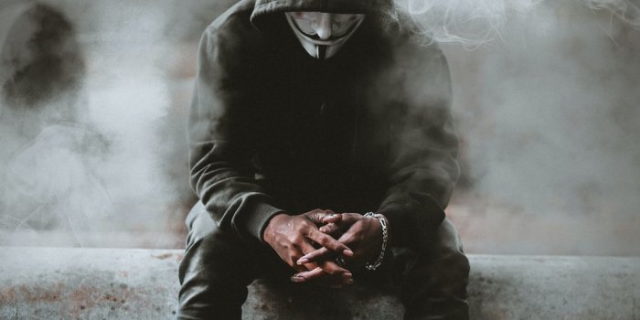 1000x1500 500+ Smoke Mask Pictures | Download Free Images on Unsplash