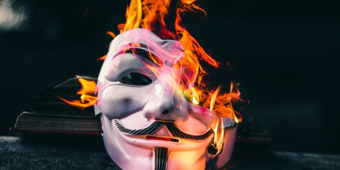 1000x1250 1500+ Guy Fawkes Mask Pictures | Download Free Images on Unsplash