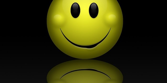 1024x768 Wallpaper's Collection: «Smile Wallpapers»