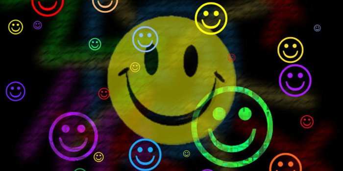 1024x768 wallpaper fun: wallpaper smile