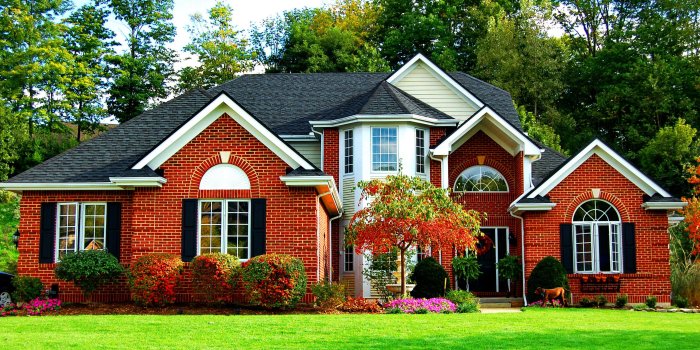 2976x1816 Beautiful Home Wallpaper - Red Brick House With White Siding - 2976x1816  Wallpaper - teahub.io