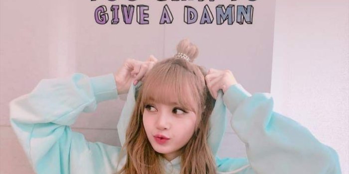 720x1280 Lisa Cute Wallpapers