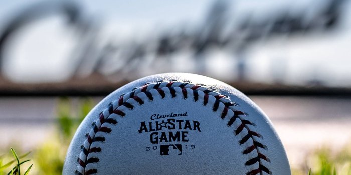 2160x3840 Download iPhone Xs, iPhone Xs Max, iPhone XR HD wallpapers baseball, ball,  grass in 2021 | Baseball wallpaper, Black and blue wallpaper, Blue wallpaper  phone