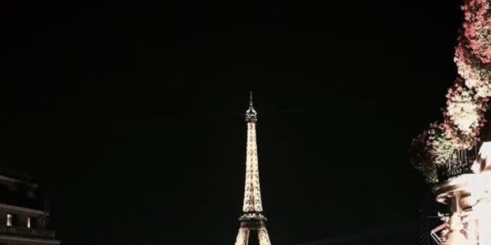 699x1280 Red Aesthetic Wallpaper - EnWallpaper