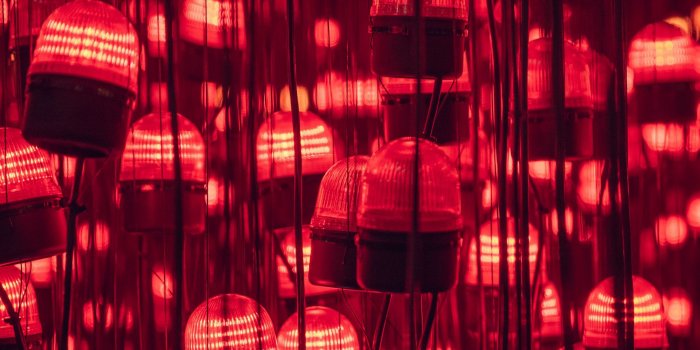 2560x1440 Red Alert Bulbs HD Red Aesthetic Wallpapers | HD Wallpapers | ID #56035