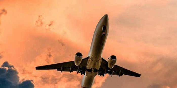 750x1334 27+] Plane Wallpaper on WallpaperSafari