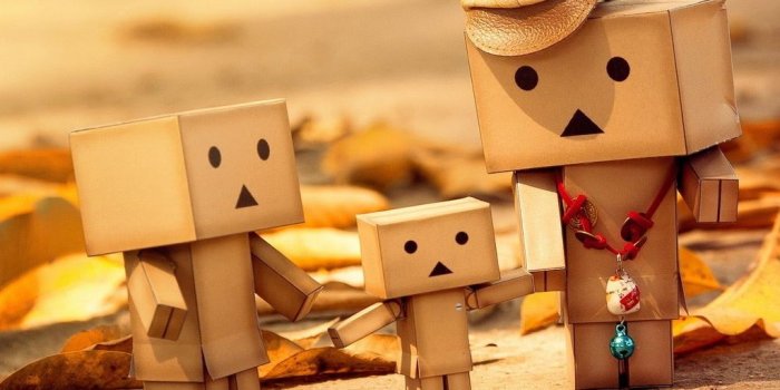 1024x1024 Family Play iPad Wallpapers Free Download