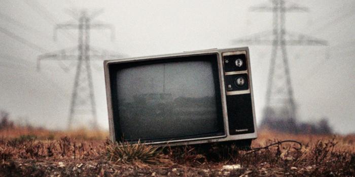 1280x720 Free download Generic Dumped old TV set 3 Home Theater Backdrops Wallpapers  [1280x720] for your Desktop, Mobile & Tablet | Explore 48+ TV Wallpapers |  Girlsandguns TV Wallpapers, LG Wallpaper TV, OLED Wallpaper TV