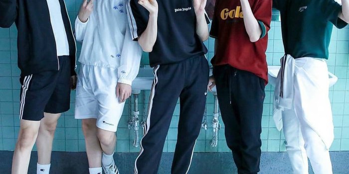 1080x1080 What are some nice TXT wallpapers for a phone? - Quora