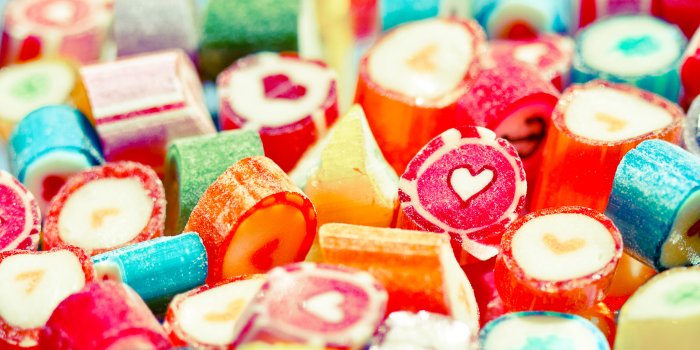 2048x2048 Colorful Candy iPad Wallpaper