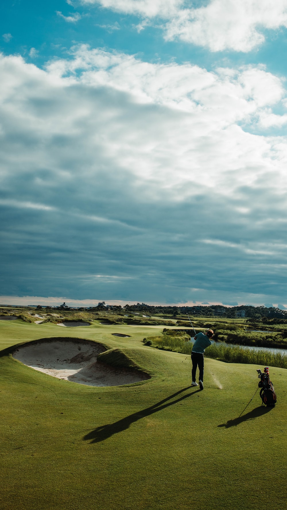 1000x1778 500+ Golf Pictures [HD] | Download Free Images on Unsplash