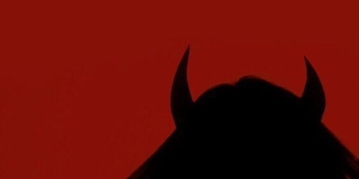 1242x2208 Bad Girl Wallpaper - EnJpg