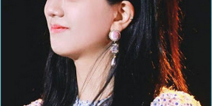 1047x1862 Ten Facts About Blackpink Jisoo Wallpaper That Will Blow