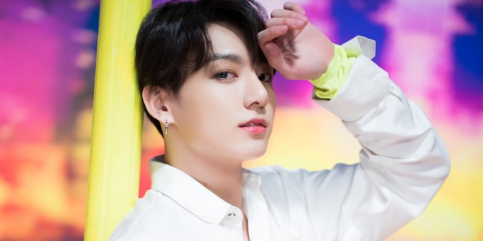 2560x1440 Jungkook, Bts, Boy With Luv, 4k, - Bts Jungkook Wallpaper Desktop -  2560x1440 - Download HD Wallpaper - WallpaperTip
