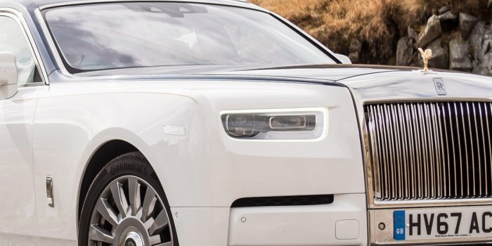 1125x2436 Download 1125x2436 wallpaper white rolls-royce phantom, off-road, iphone x  1125x2436 hd image, background, 21236