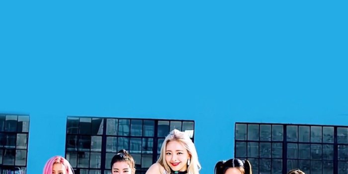 1152x2048 itzy 2020: Lockscreen Itzy Aesthetic Wallpaper