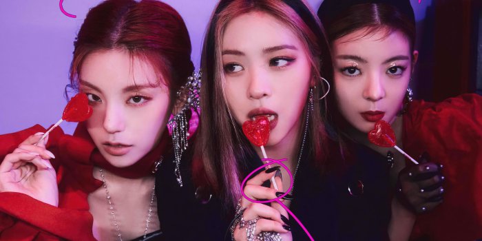 2560x1600 ITZY's 'Yeji & Yuna with Lia' in 'Mafia in the Morning' MV Shoot (The Album  - Guess Who ~2021 HD wallpaper download