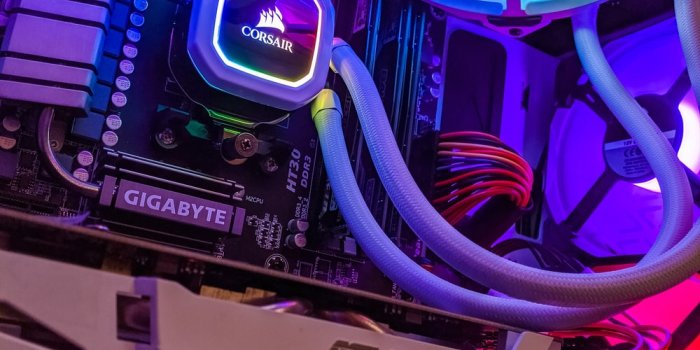 1000x1333 Computer Case Pictures | Download Free Images on Unsplash