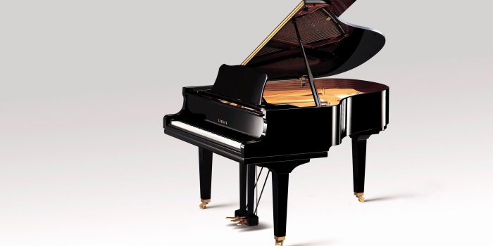 2560x1834 Black Piano Wallpaper Background 58719 2560x1834px