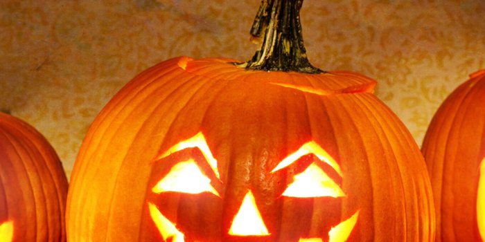 2048x2732 Jack o' Lantern Halloween Pumpkin Wallpaper - iPhone, Android & Desktop  Backgrounds