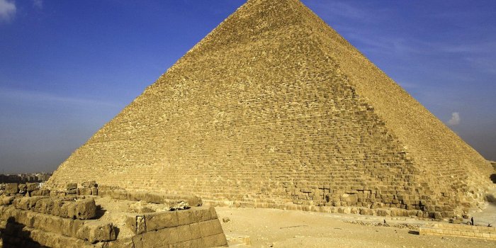 1600x1200 The Great Pyramid at Giza - Egypt wallpapers | The Great Pyramid at Giza -  Egypt stock photos