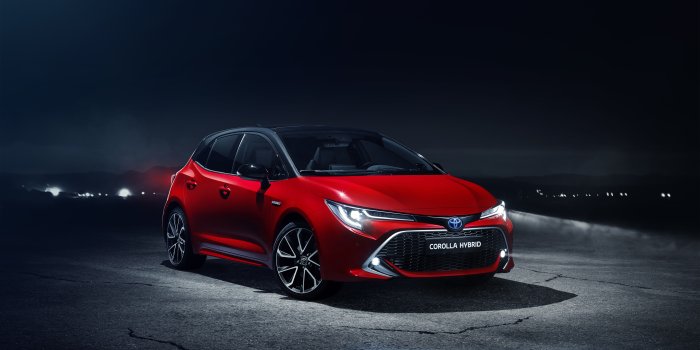 3840x2160 Toyota Corolla Hybrid 2018 4K Wallpaper | HD Car Wallpapers | ID #11290